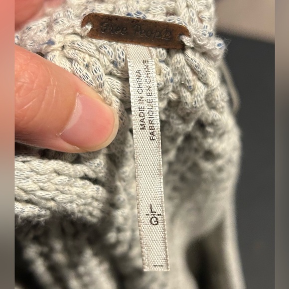 NWT Free People Cable Knit Open Back Chunky Sweater in Ivory Comb - L - Picture 12 of 12